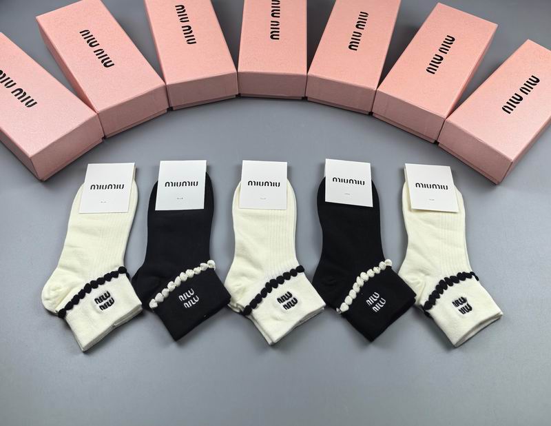 Miumiu socks 040603